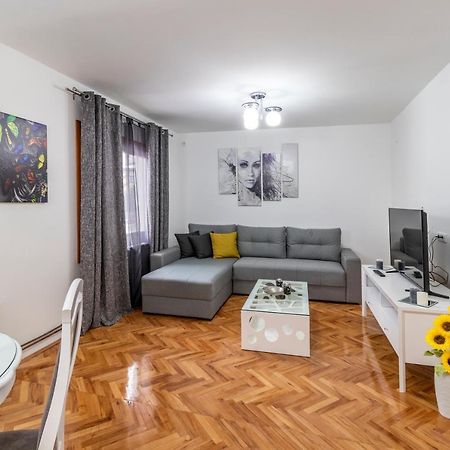 House Of Surprise Hotel Užice Екстериор снимка