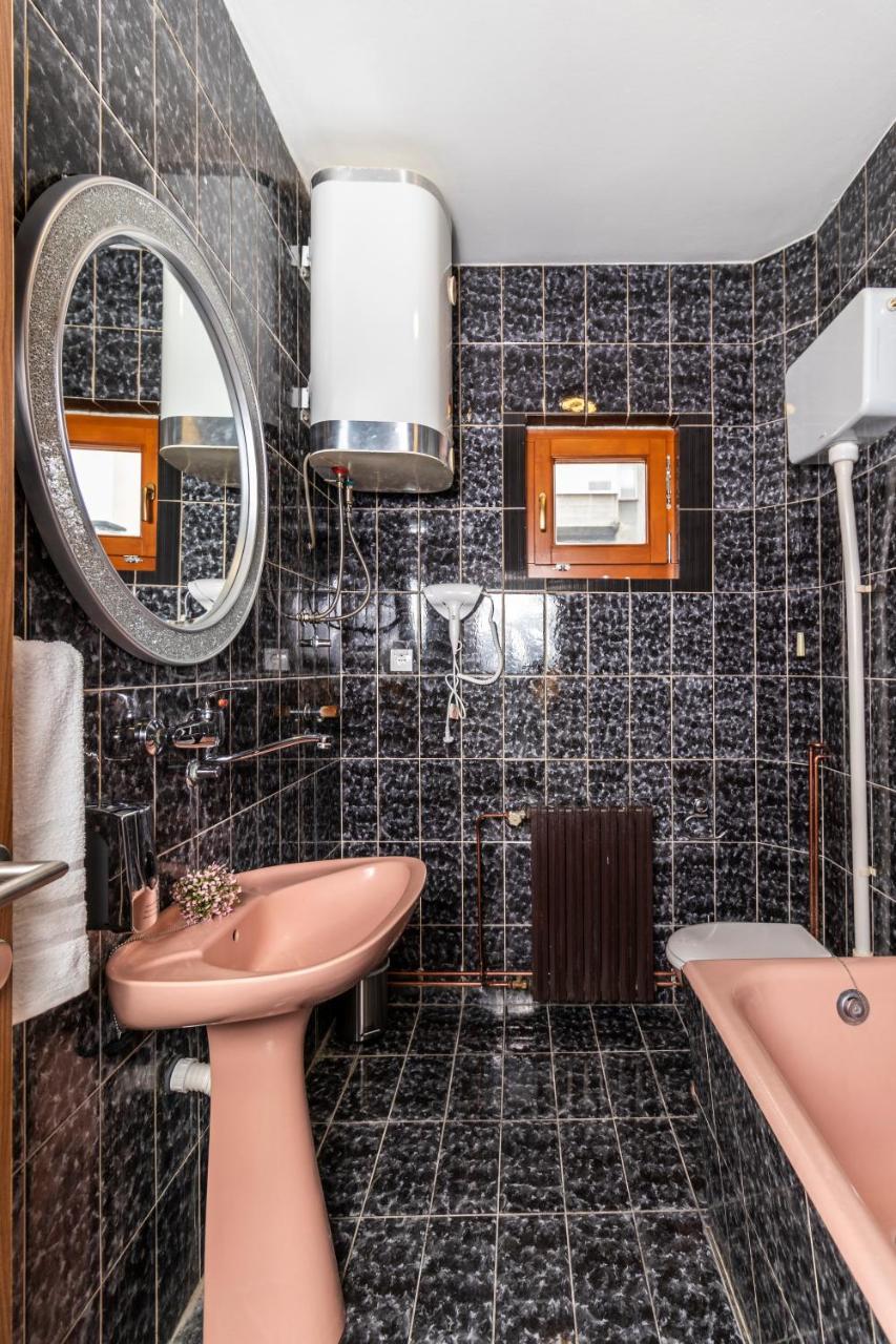 House Of Surprise Hotel Užice Екстериор снимка