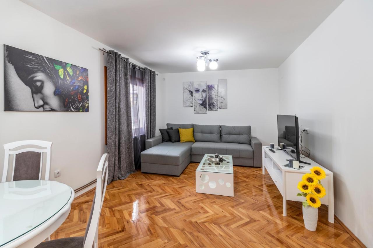 House Of Surprise Hotel Užice Екстериор снимка